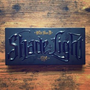 KAT VON D Shade + Light Eye Contour Palette